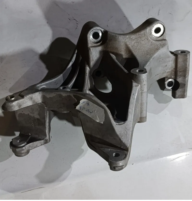 پایه دینام ام وی ام 550 استوک