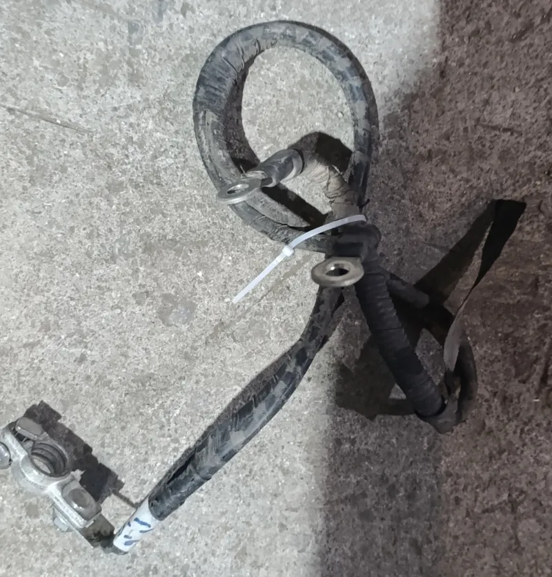 بست باتری ام وی ام 550 استوک