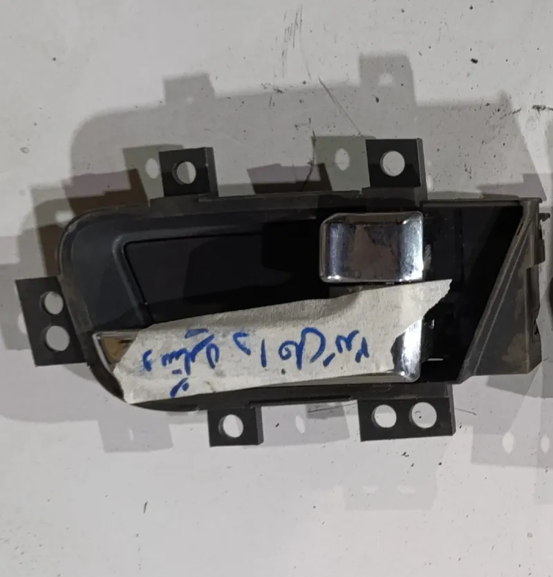 دستگیره داخلی ام وی ام 550 استوک